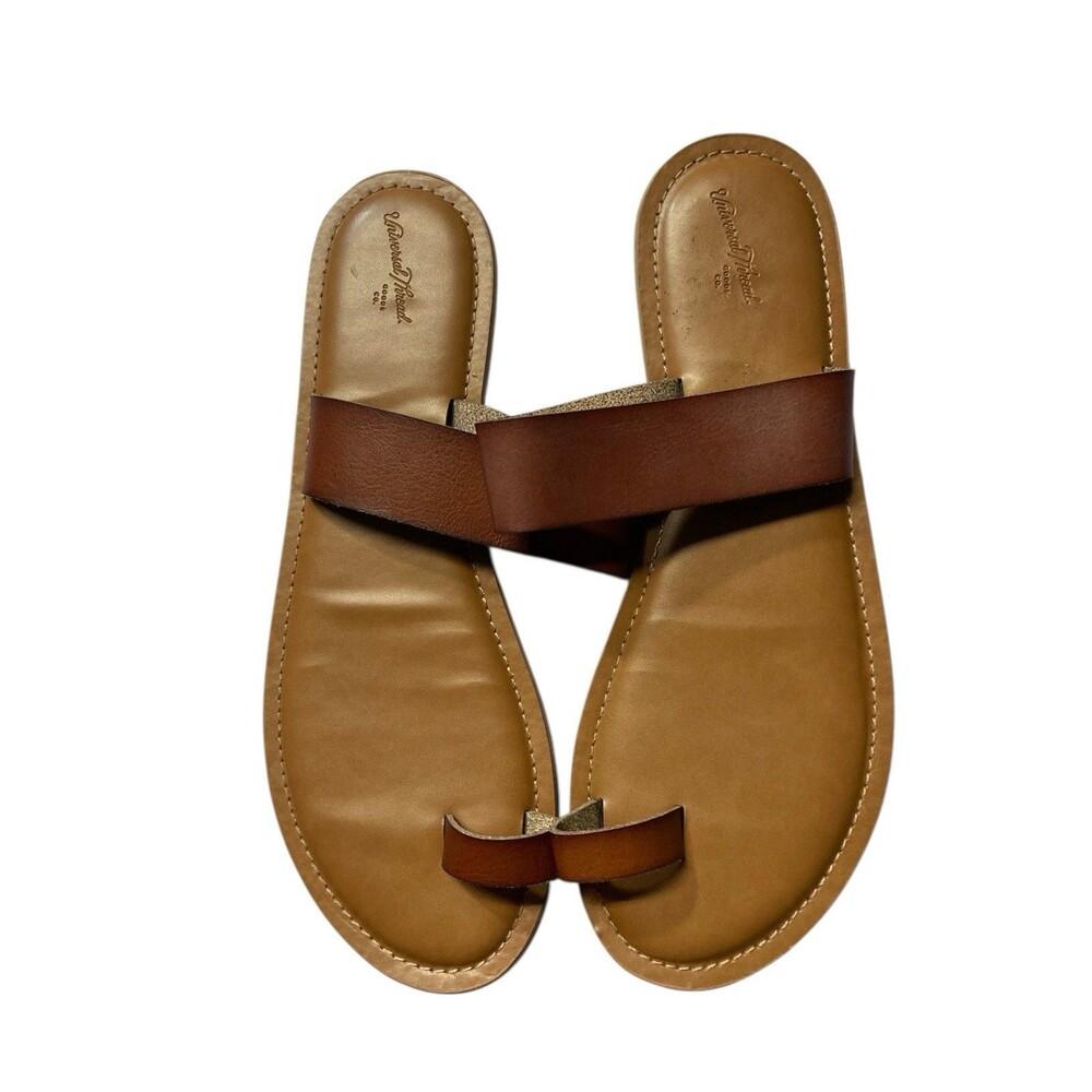 Universal Thread Juno Toe Ring Flat Sandals Memory Foam in Cognac Size 11